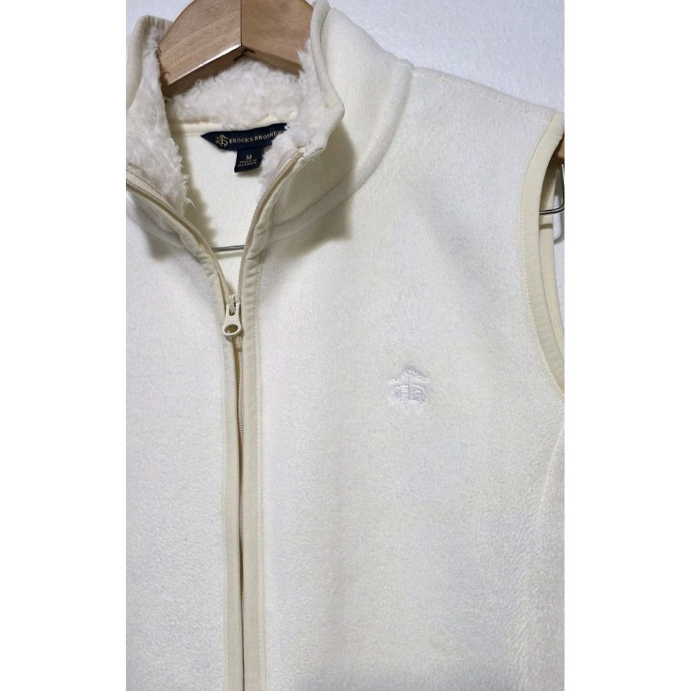 Brooks Brothers Sweater Vest Women M Fleece Fuzzy Cream Golf Casual Full Zip EUC - Picture 2 of 7